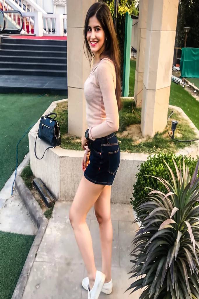 Inaya — profile photo, Allahabad